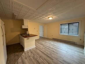 Building Photo - 23 Ashuelot St