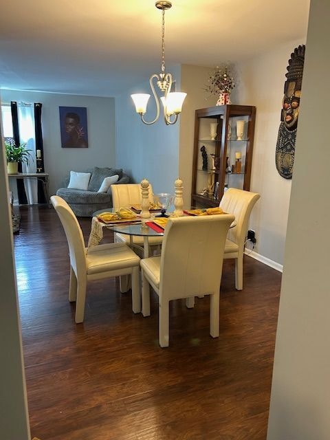 Building Photo - Adorable 2 bedroom House on Quite Street in Roselawn