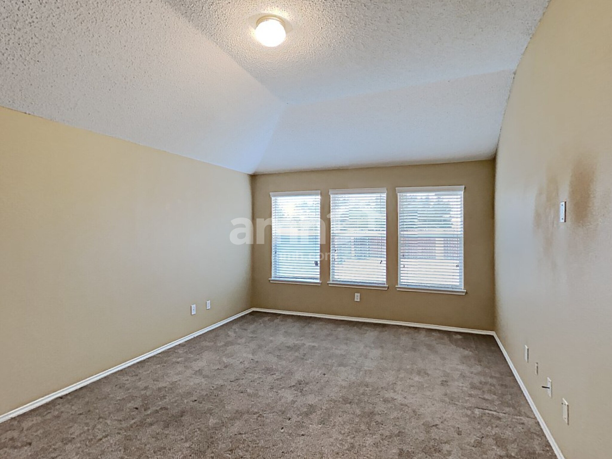 Building Photo - 1409 Prairie Dr