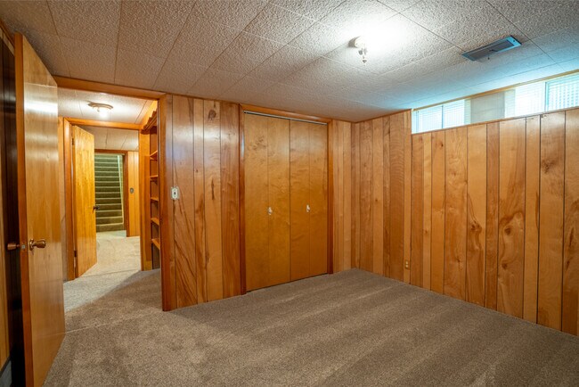 Building Photo - 182 S 800 E