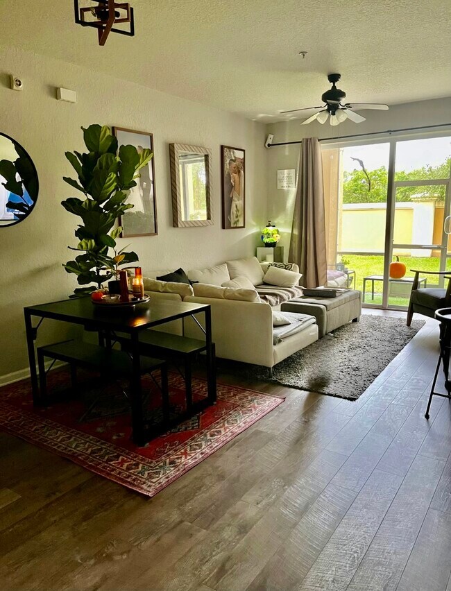 Building Photo - 3848 Lexmark Ln