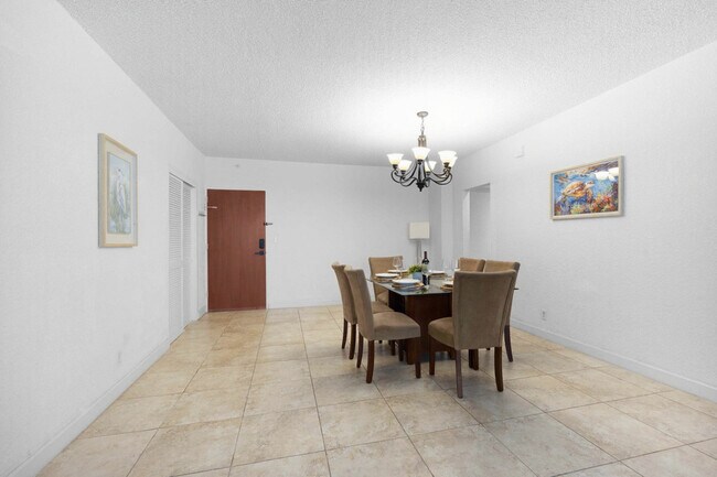 Building Photo - 4001 S Ocean Dr