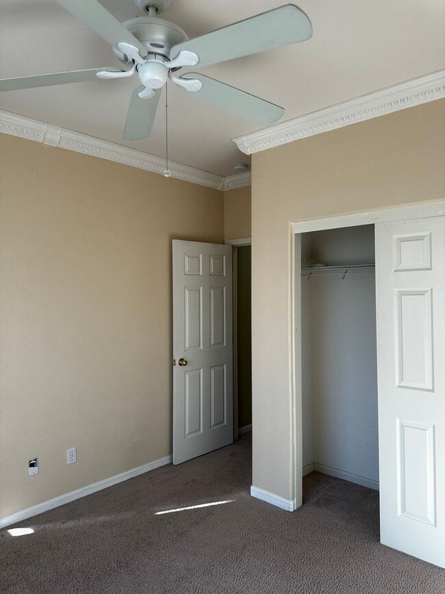 Building Photo - Near Tracy Sports Complex, $500.00 off the first full months rent with possession by 2/1/2026