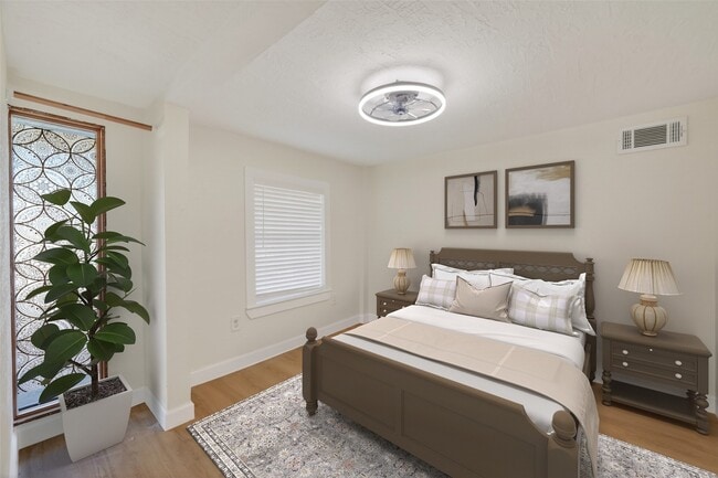 Building Photo - 2118 Webster St