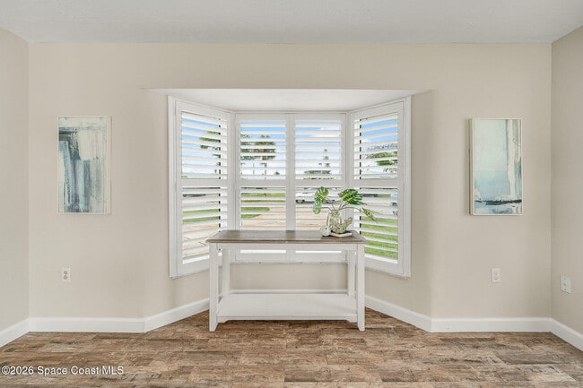 Building Photo - 458 Sandpiper Dr