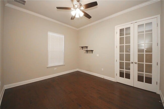 Building Photo - 15800 Jeffs Ln