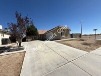 Building Photo - 2501 Summerchase Ave
