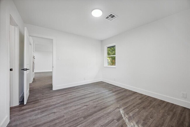 Building Photo - 1505 Conder St