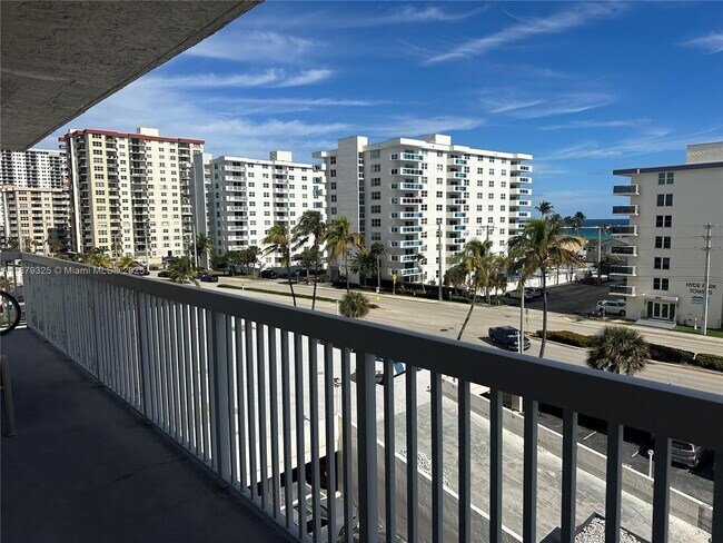 Building Photo - 1500 S Ocean Dr