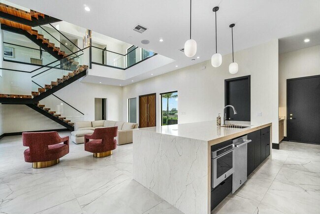 Building Photo - 13480 U.S. Rte 1