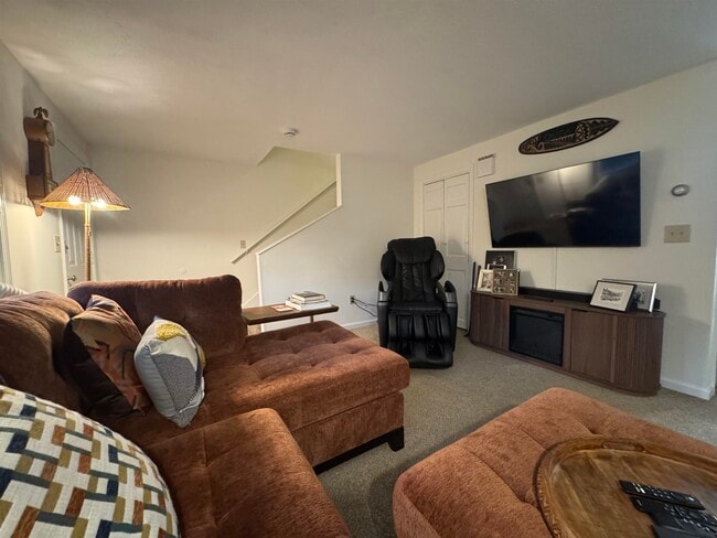 Building Photo - 152 Porcupine Cir