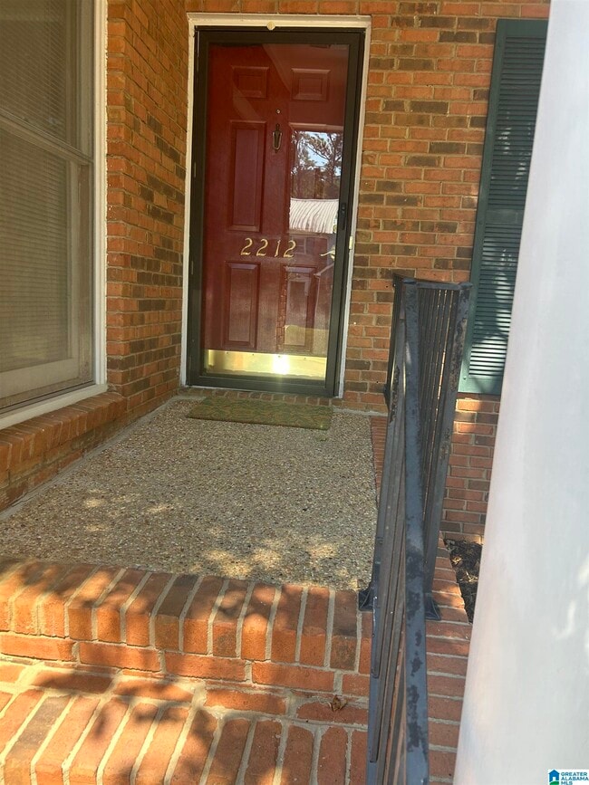 Building Photo - 2212 Ascot Ln