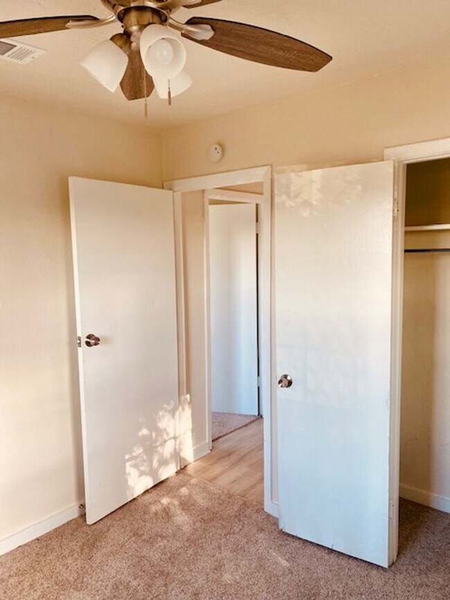 Building Photo - BEAUTIFUL REMODELED 3 BEDROOM LEASE HOME CLOSE TO DOWNTOWN HOUSTON