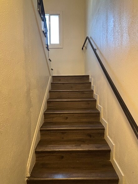 Building Photo - 4059 Brighton Ave