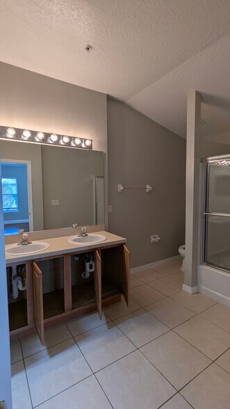 Building Photo - 1531 Little Gem Loop