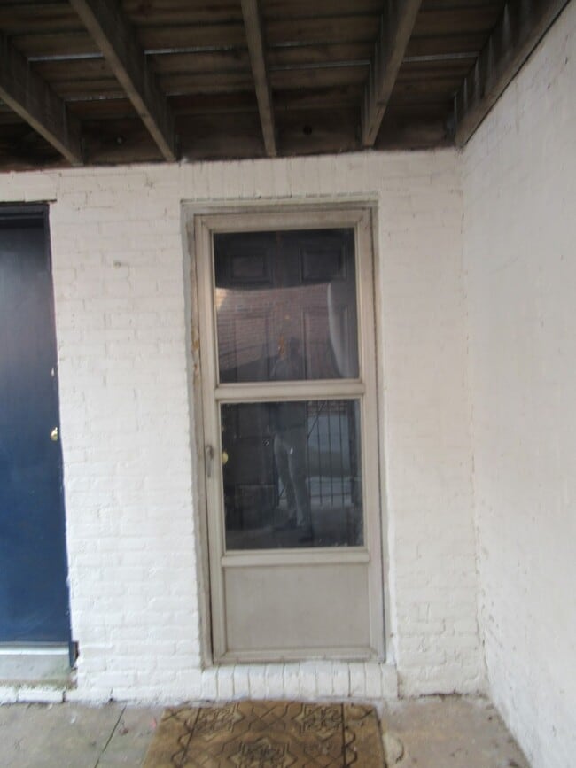 Building Photo - 1020 Light St