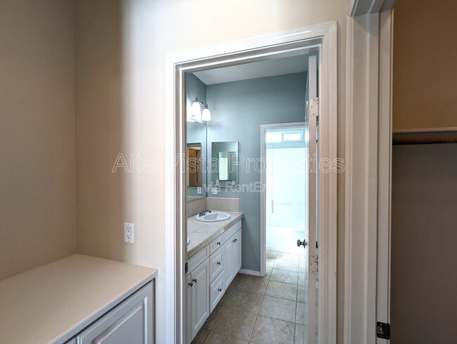 Building Photo - 8421 Kern Crescent