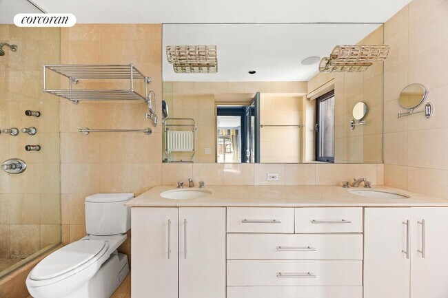 Building Photo - 100 United Nations Plaza