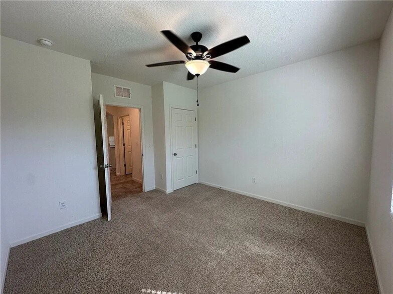 Building Photo - 4131 Keeson Cir