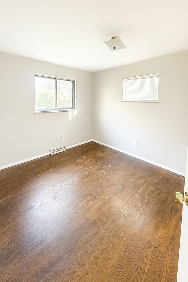 Building Photo - 1634 Stardust Dr