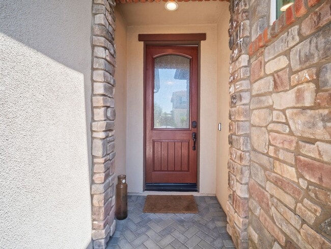 Building Photo - Showing Times: to schedule a viewing, please call & contact us