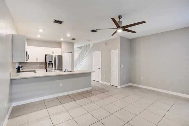 Building Photo - 389 NE 208th Terrace