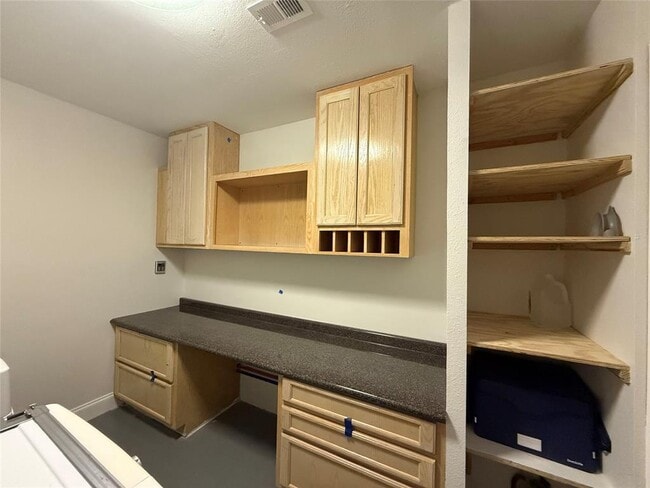 Building Photo - 2607 Princeton Dr