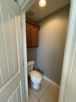 Building Photo - Amazing 4BR House with 3 Car Garage