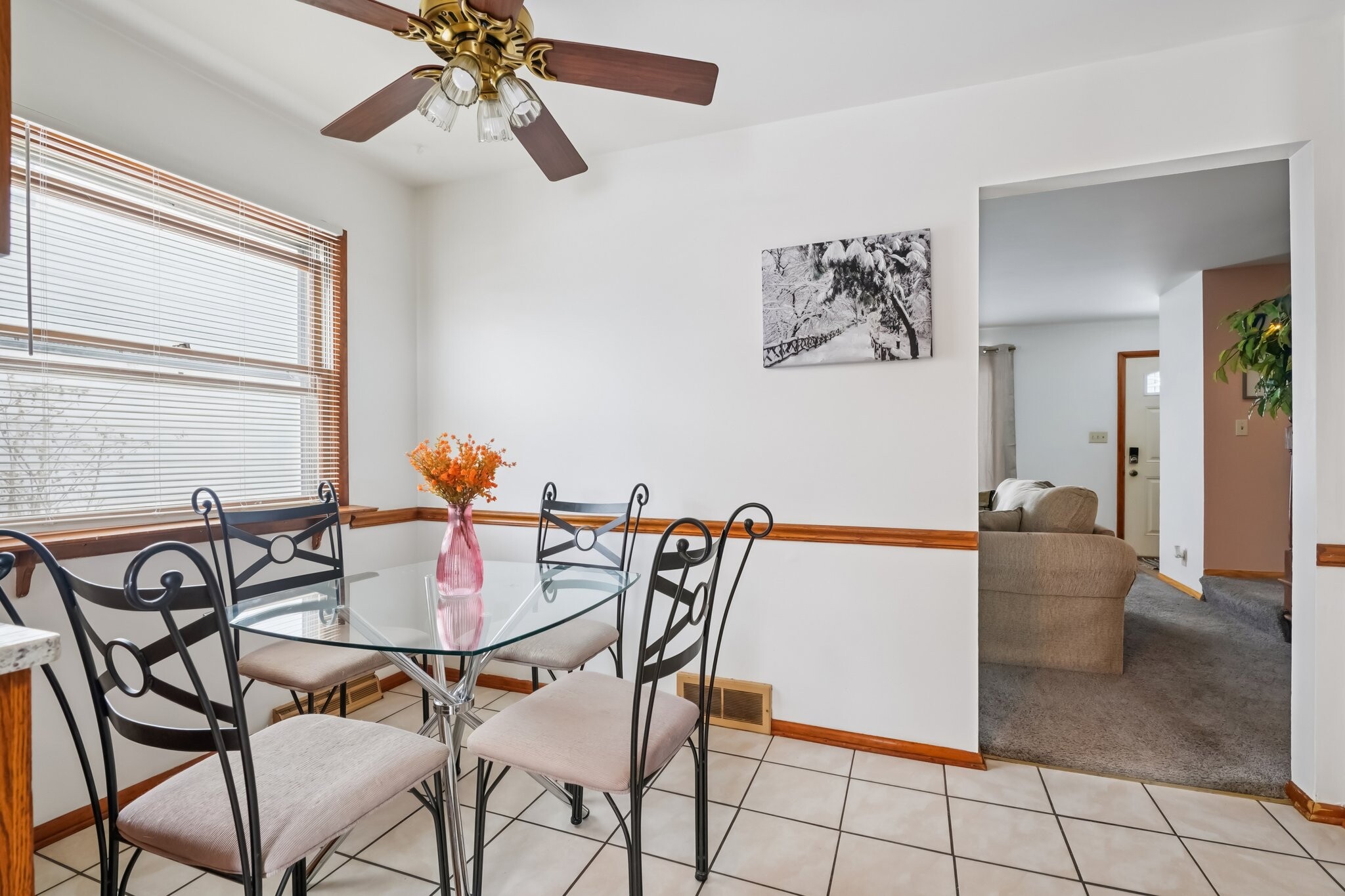 Building Photo - 10785 W Appleton Ave