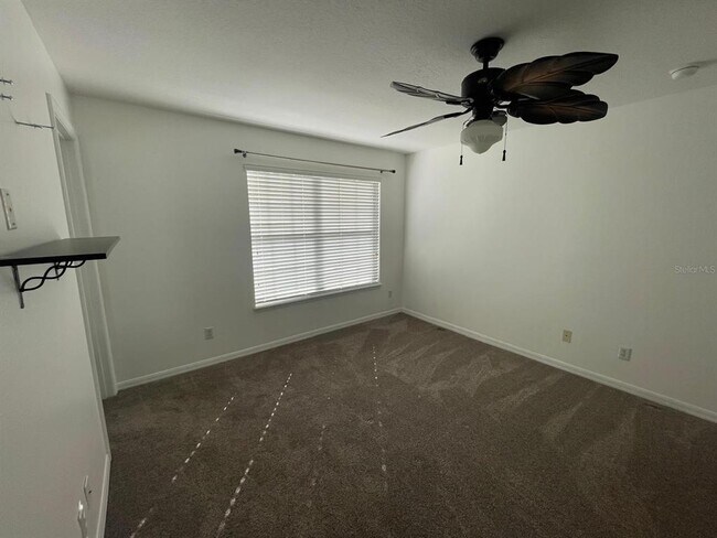 Building Photo - 13208 Silver Strand Falls Dr