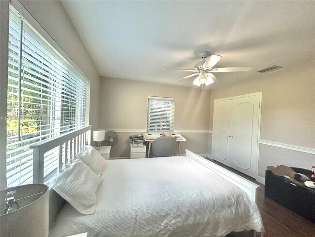 Building Photo - 416 Bayberry Dr