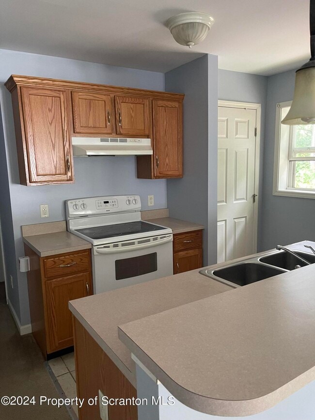 Building Photo - 907 Lackawanna Ave