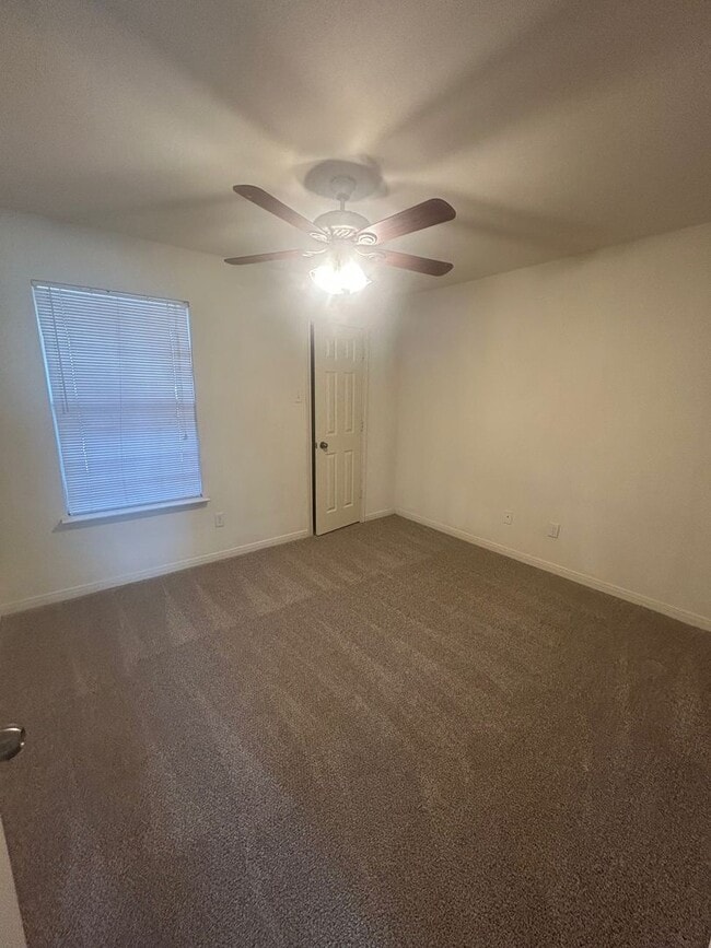 Building Photo - China Spring 4 Bedroom