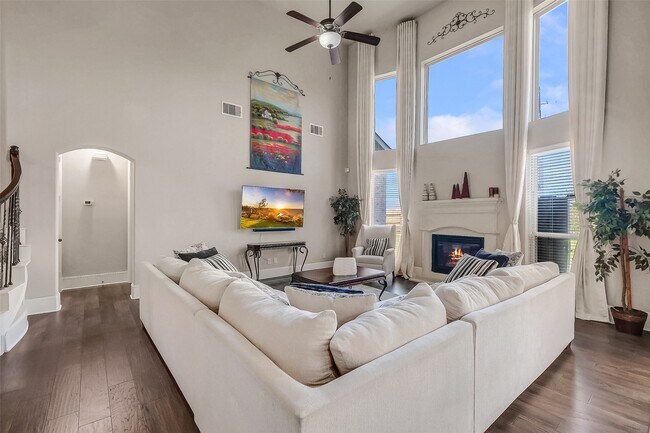 Building Photo - 2610 Orleans Way