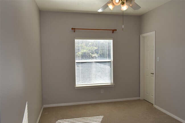 Building Photo - 5302 Fairwick Ct