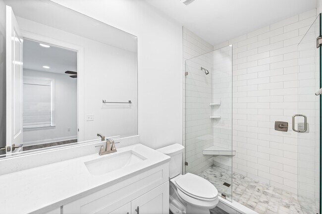 Building Photo - 106 Conifer Ct