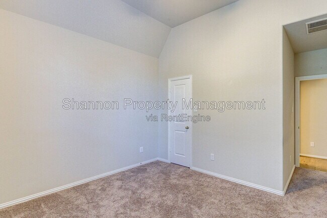 Building Photo - 6102 Grace Falls Dr
