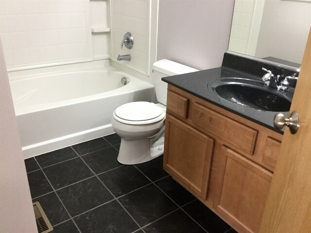 Building Photo - 618 Treble Ln