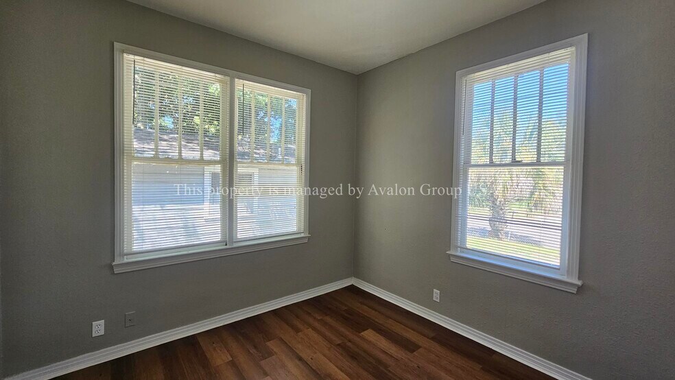 Building Photo - 6510 Avalon St