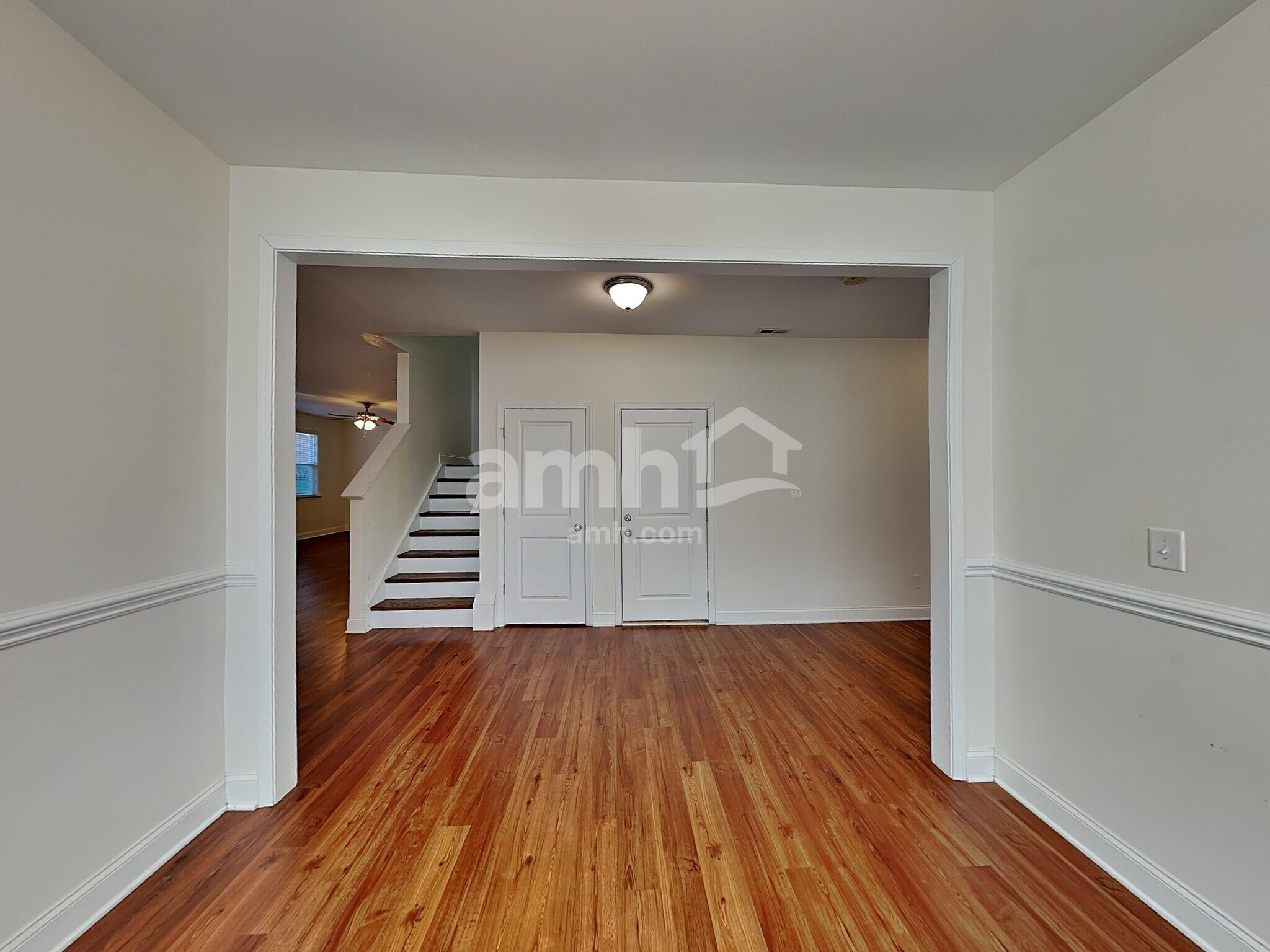 Building Photo - 206 Southfork Ln