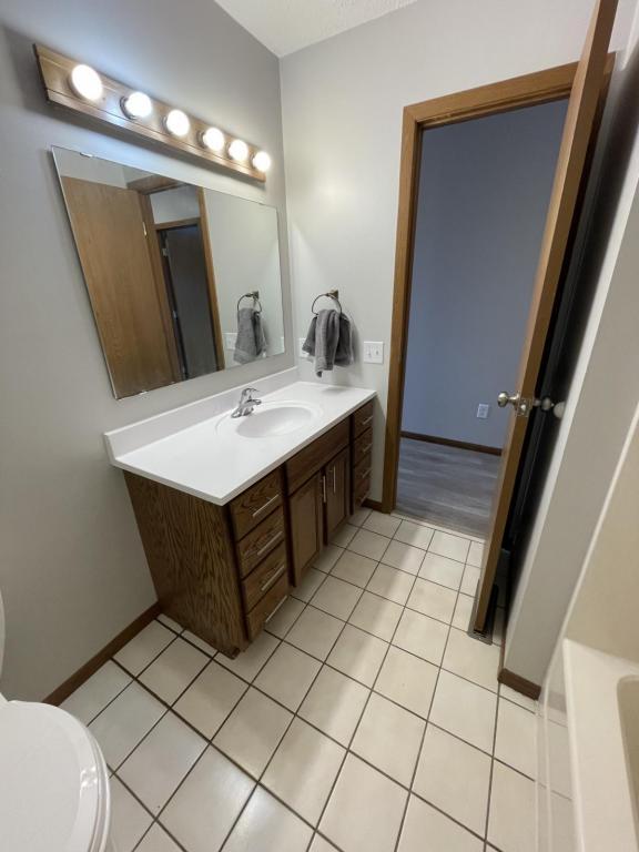 Building Photo - 2208 18th Ave SE