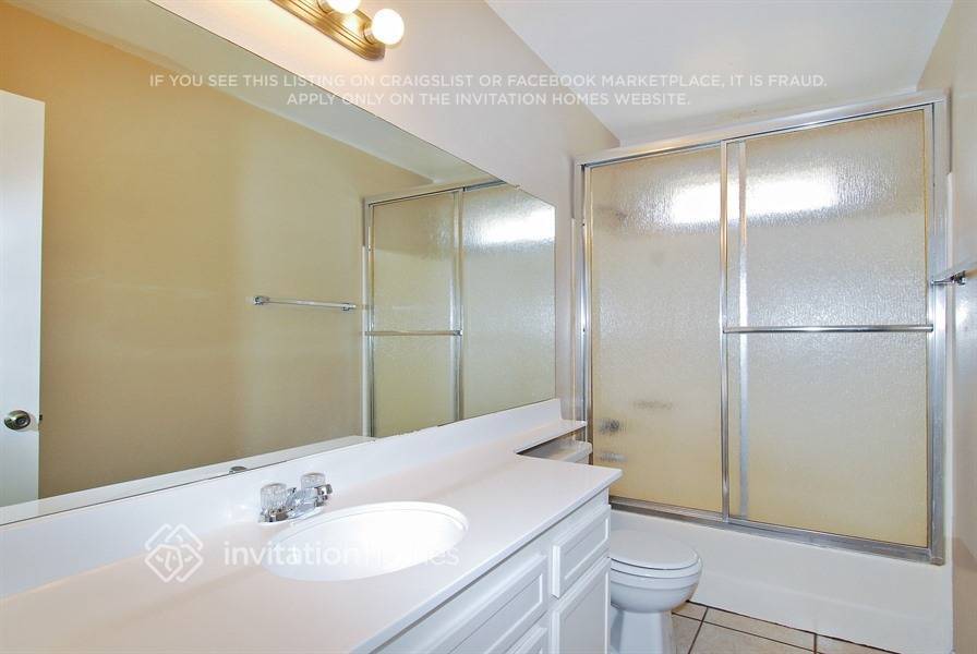 Building Photo - 13854 Robin Nest Ct