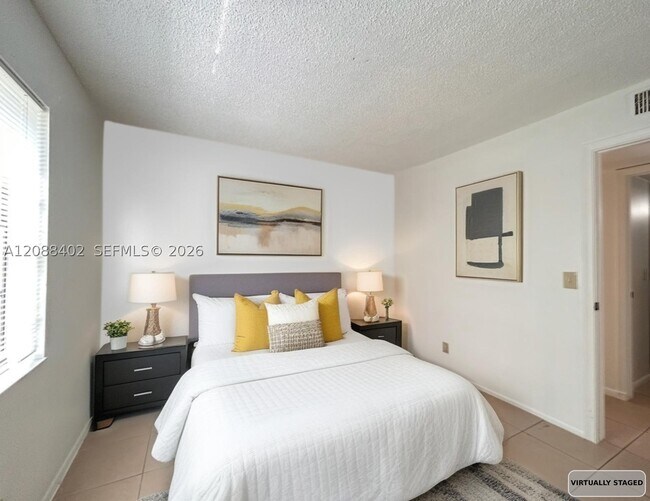 Building Photo - 3157 Coral Ridge Dr