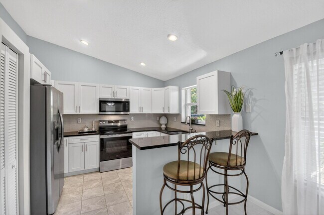 Building Photo - 1080 Salmon Isle