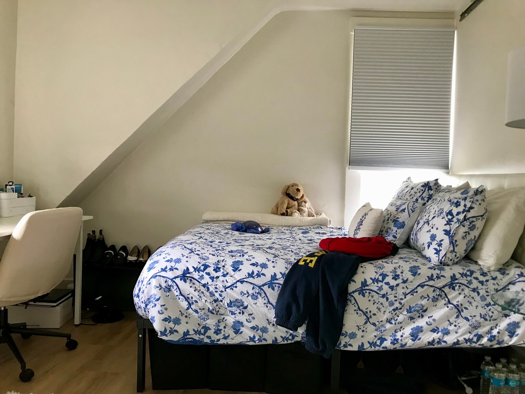 Building Photo - 79 Cushing St