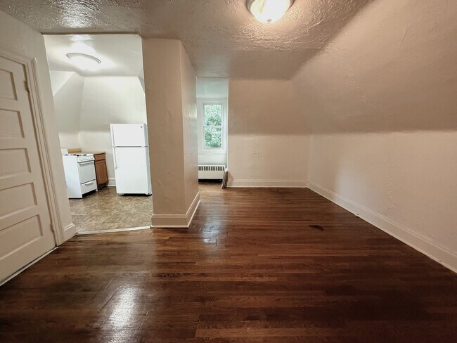 Building Photo - Highland Park - Apartments For Rent In Pittsburgh
