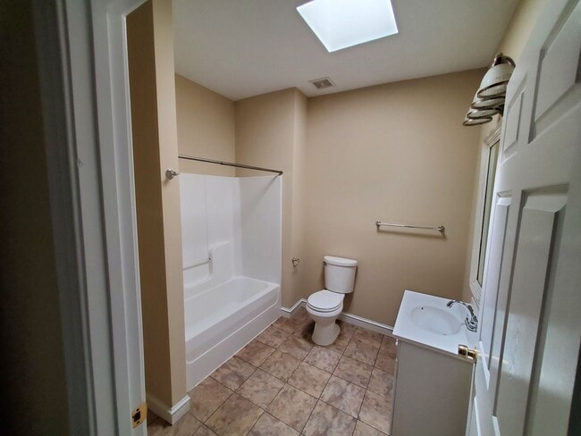 Building Photo - MCV, VCU, Church Hill, 2 Story, 3 Bedroom, 2 1/2 Bath House