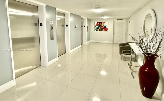 Building Photo - 1600 S Ocean Dr