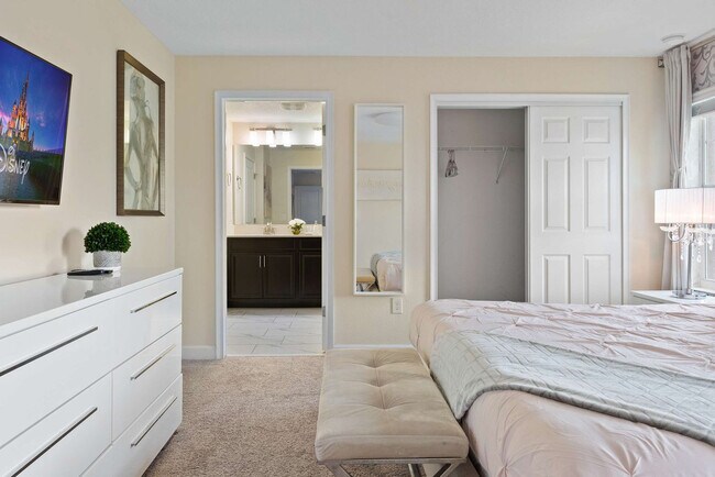 Building Photo - 4802 Romeo Cir