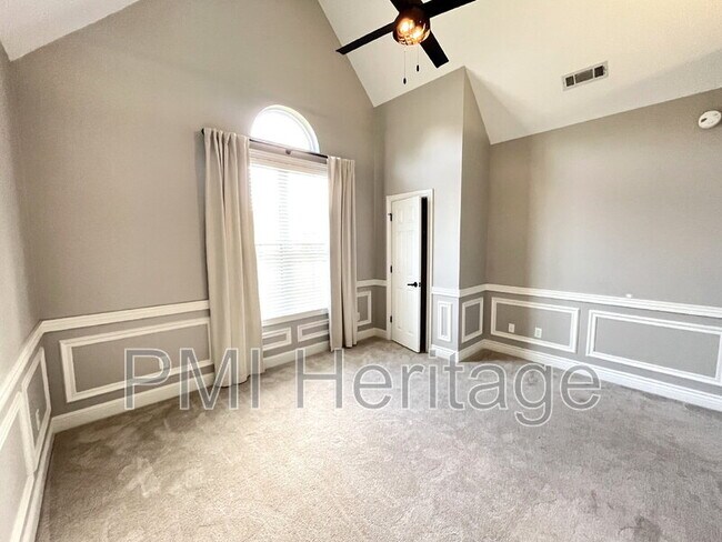 Building Photo - 4416 W Arlington Dr